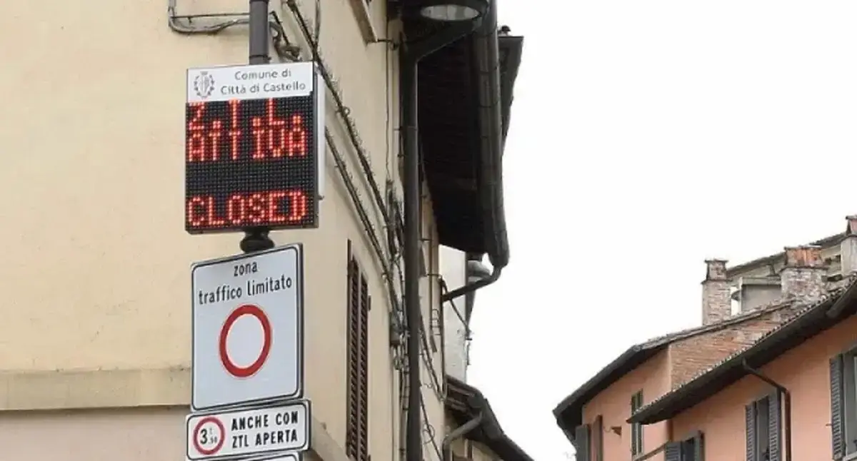 Ztl, fase sperimentale prorogata di 2 mesi | Multe scatteranno solo dal 2 agosto