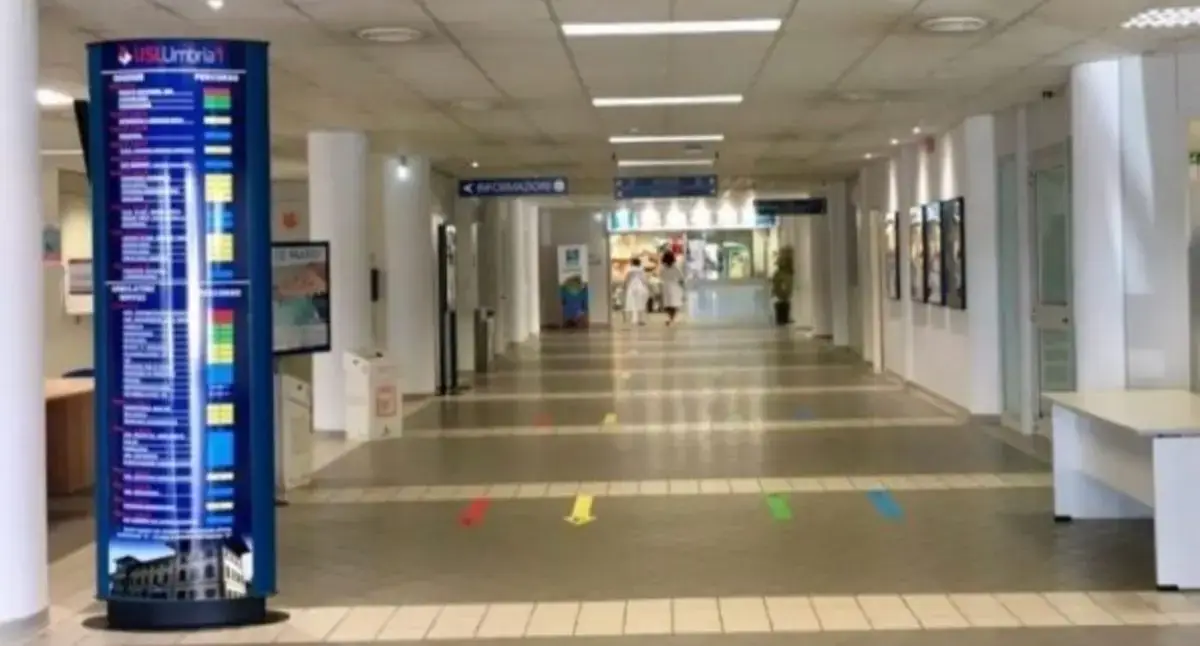 Fugge dall’ospedale per evitare alcoltest dopo incidente, denunciato 63enne