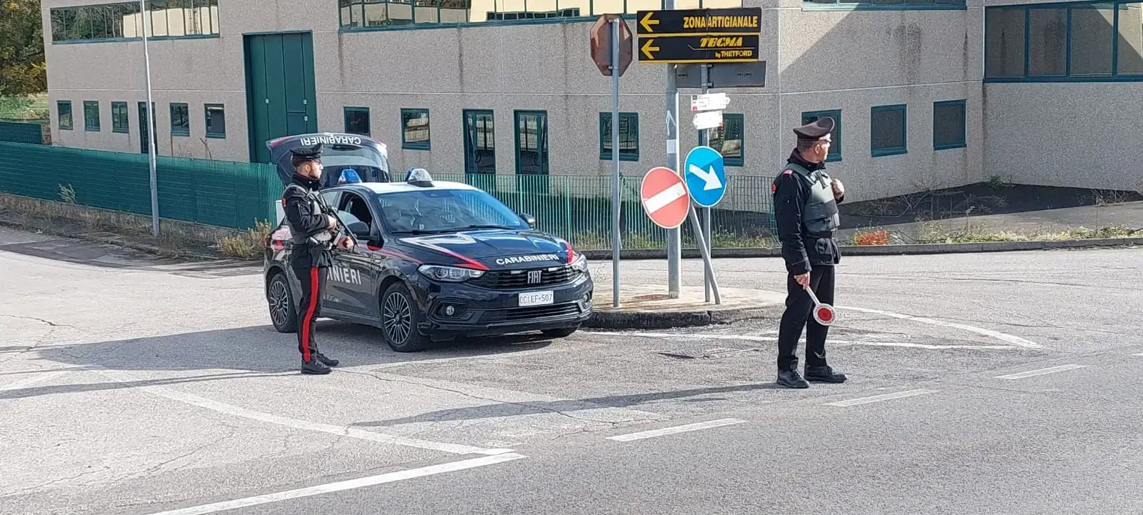 Trovati con 50 grammi di hashish: arrestata coppia di giovani a Terni