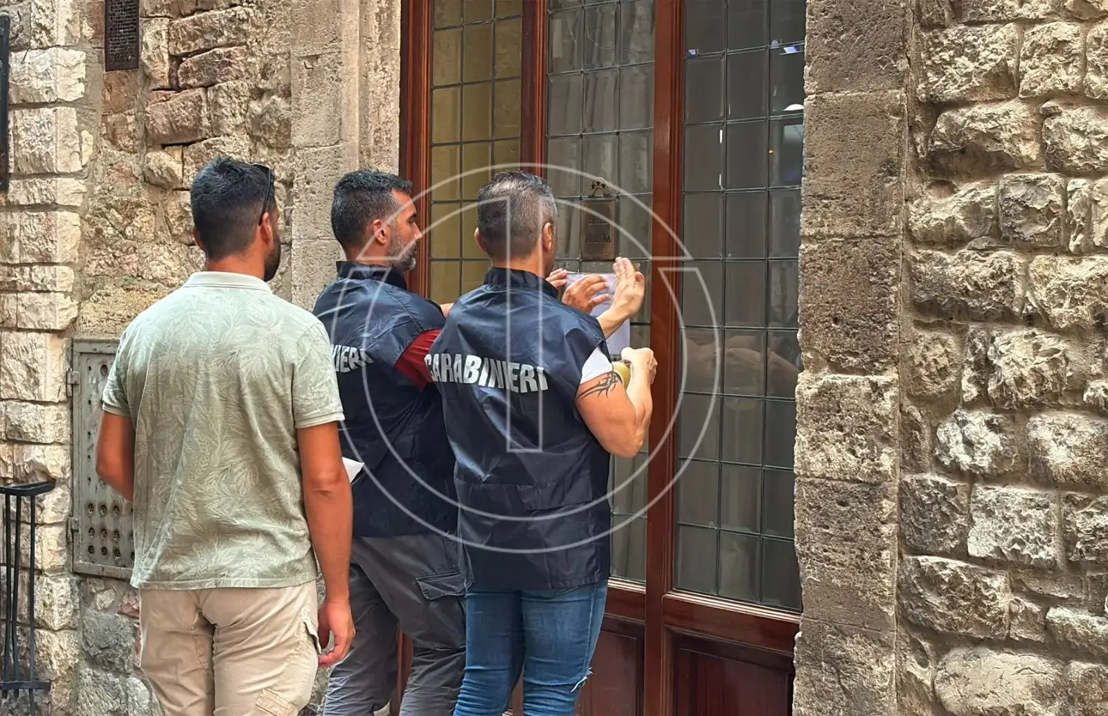 Monossido di carbonio, a Perugia morto il musicista Davide La Rosa | Grave una donna, sequestrato l'hotel