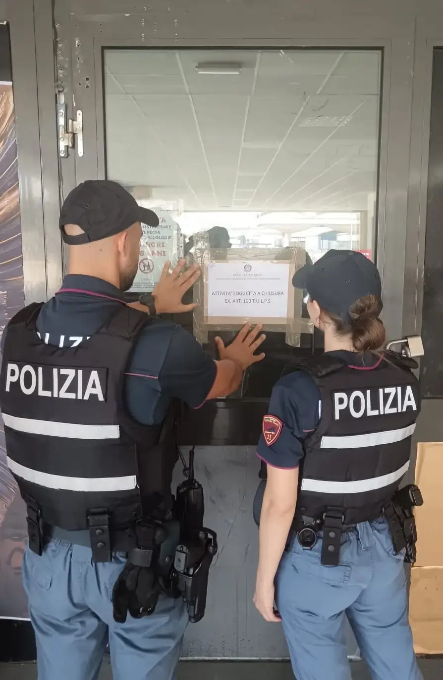 Irregolarità amministrative e disordini in un locale di San Sisto: sospeso per 15 giorni 