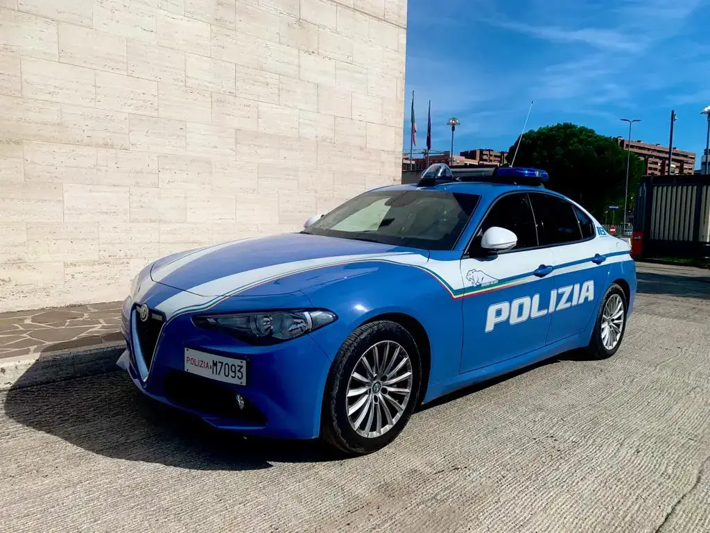 Ruba smartphone ma viene rintracciato dal GPS. Minorenne denunciato per ricettazione
