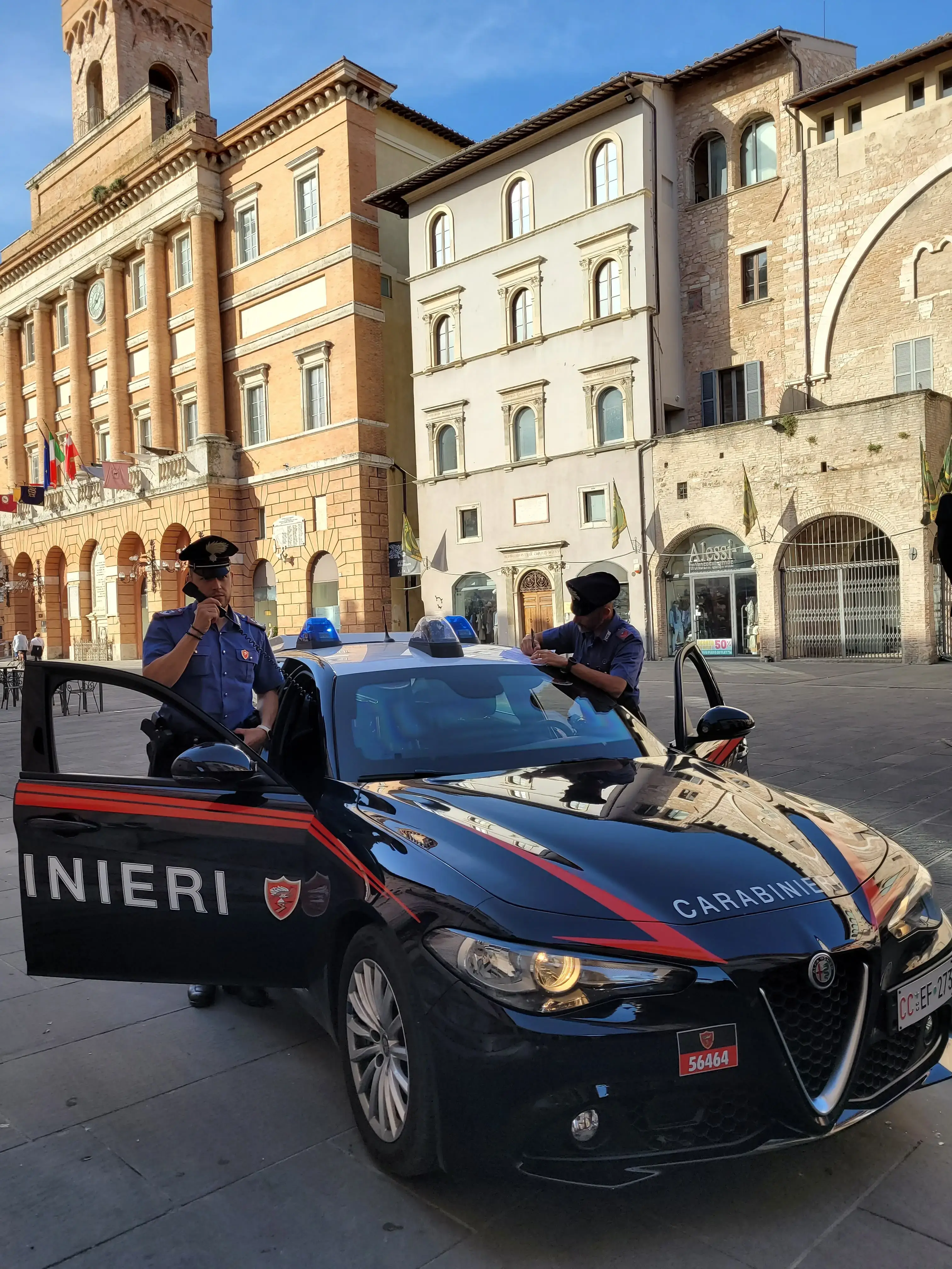 Arrestato 26enne sorpreso con 70 dosi di cocaina e crack