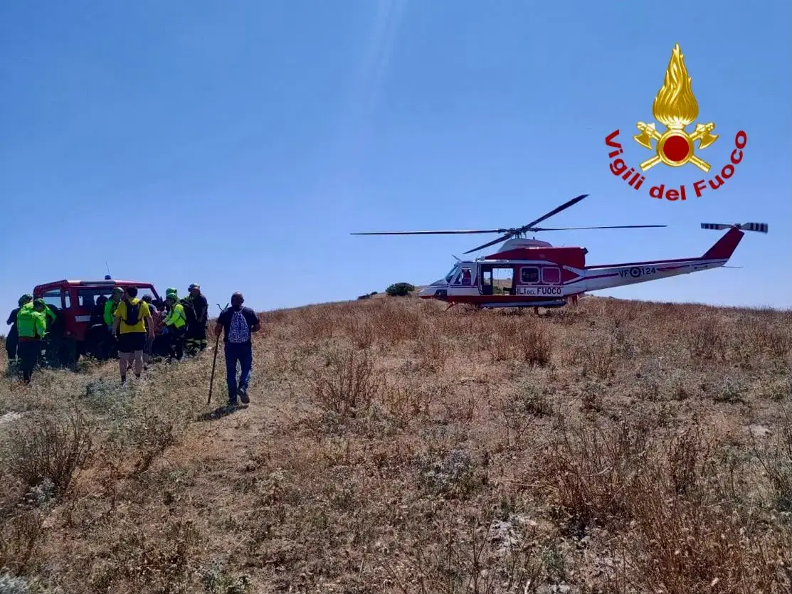 Malore durante escursione sul Monte Tezio, interviene elicottero