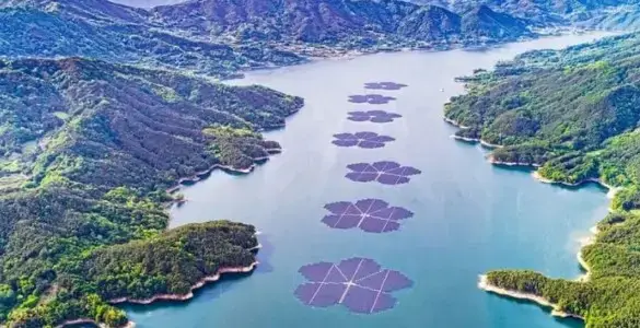 Il fotovoltaico galleggiante in Italia e il caso Trasimeno