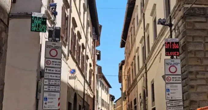 Ztl e lavori, fino a luglio 2027 via San Florido, via Marconi e Corso aperti al transito dalle 6.30 alle 21 