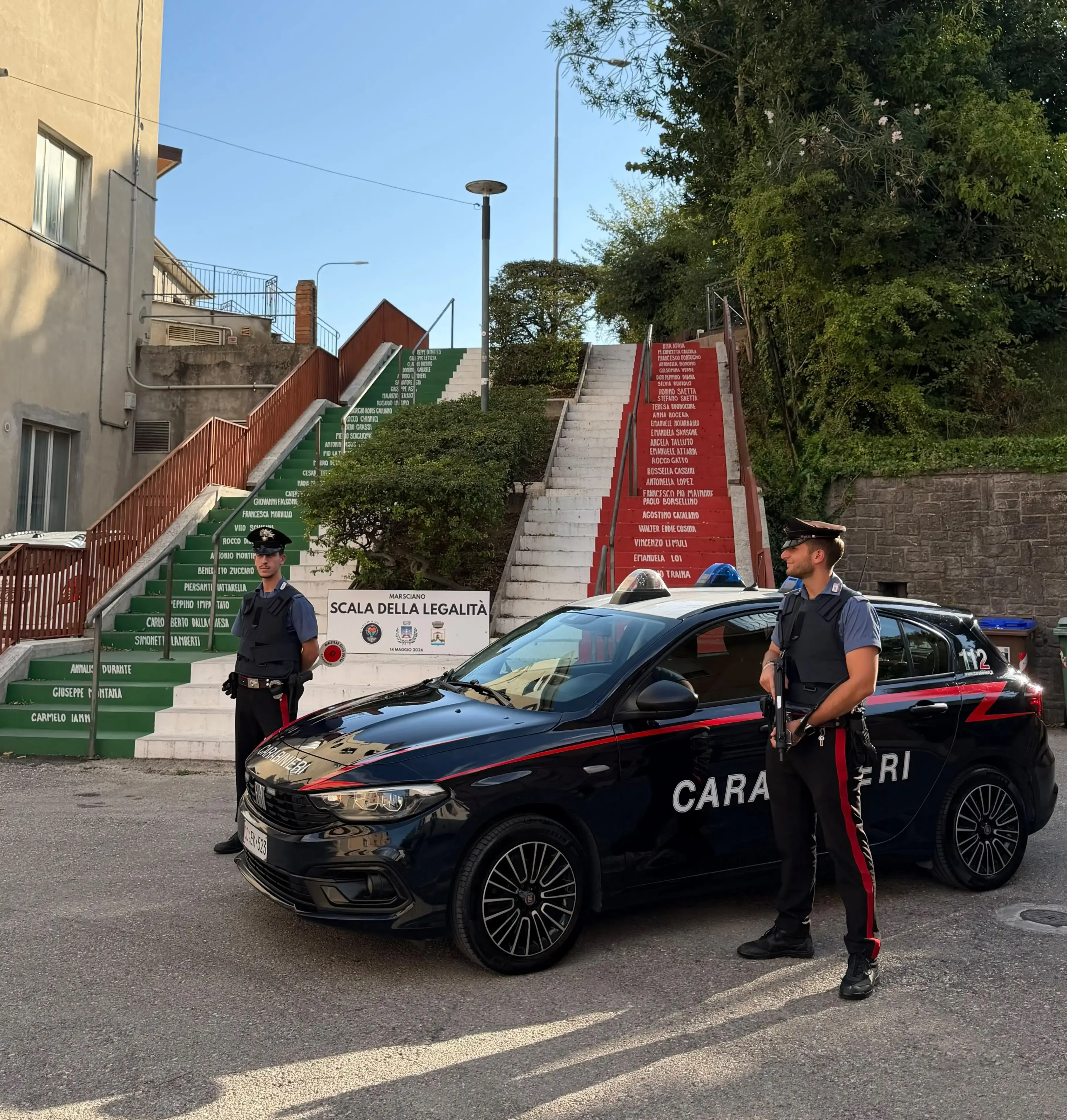 A Marsciano padre e figlio arrestati con 2,5 chili di hashish: sequestrati anche 3.710 euro