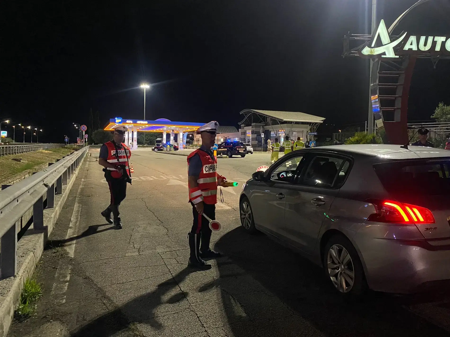 18 denunciati per guida sotto l'effetto di alcol e droga. Il bilancio di agosto