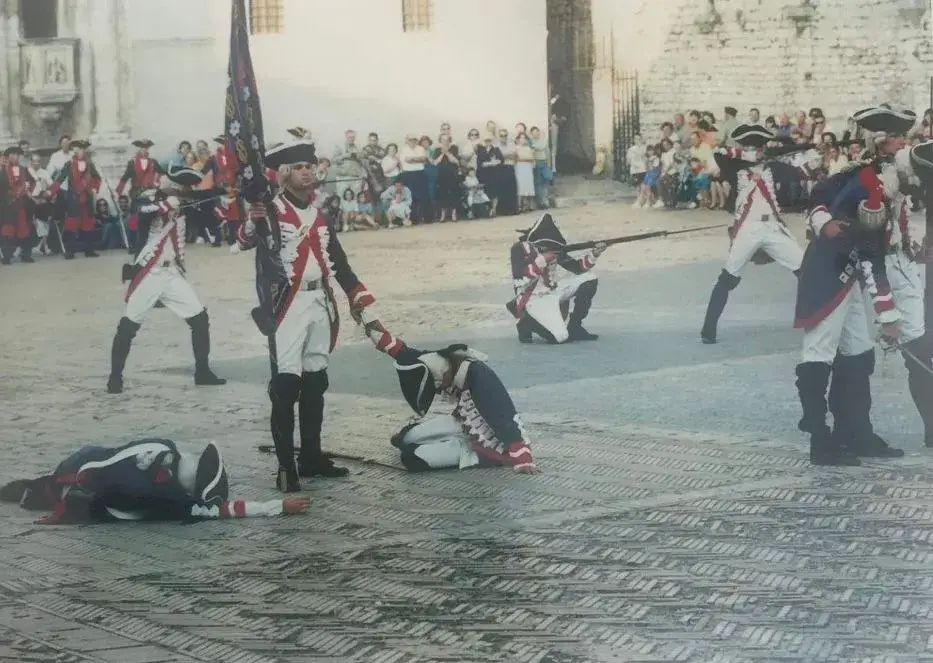Raduno Granatieri a Spoleto, Concerto e Carosello storico a ingresso gratuito, come prenotare
